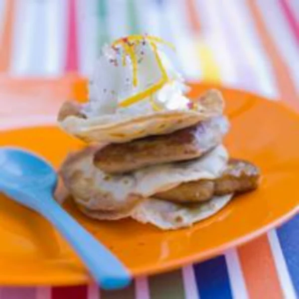 Mille feuille de crêpes sucrées-salées foie gras et Milk-Shake à l’orange