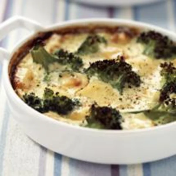 Clafoutis aux brocolis et dés de saumon