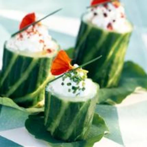 Concombre farci au chèvre