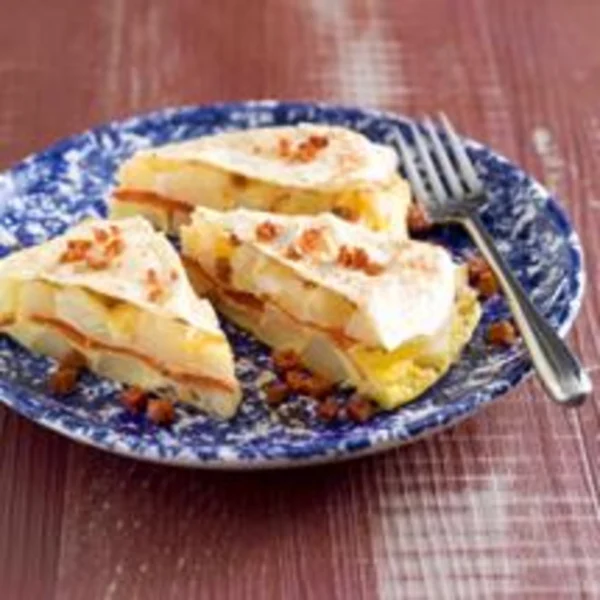 Crêpe et sa tortilla de pommes de terre et poivrons rouges