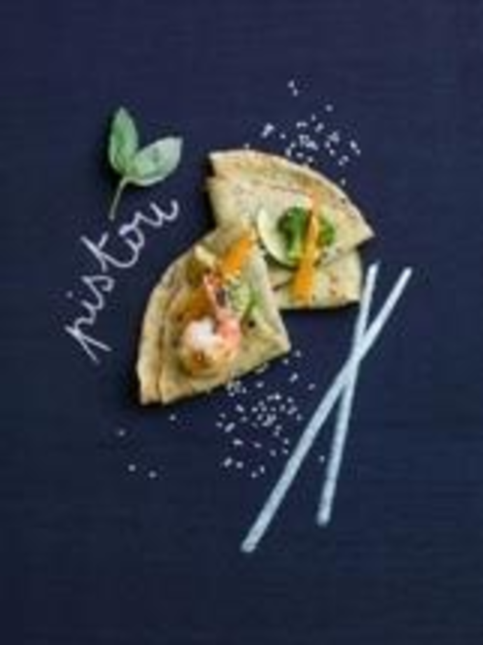 Crêpes aux crevettes, légumes croquants et pistou