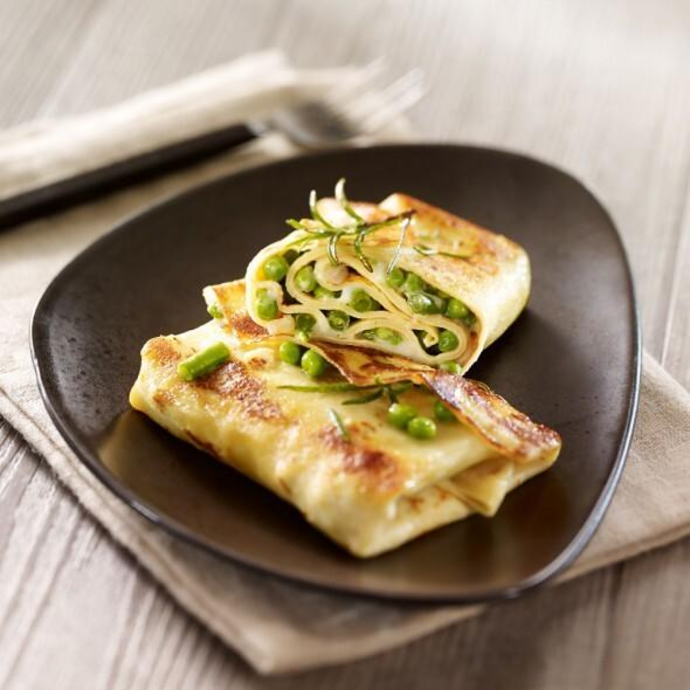 Crépinettes de petits pois, haricots verts et oignons de printemps