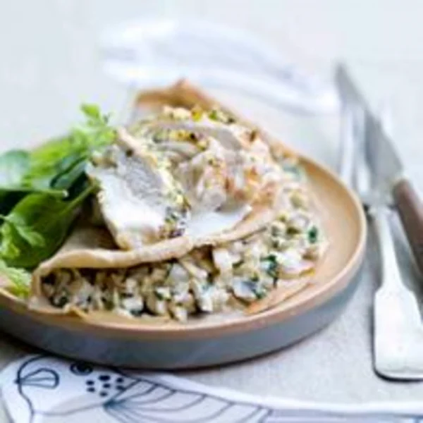 Galette au blanc de poulet, crème et estragon