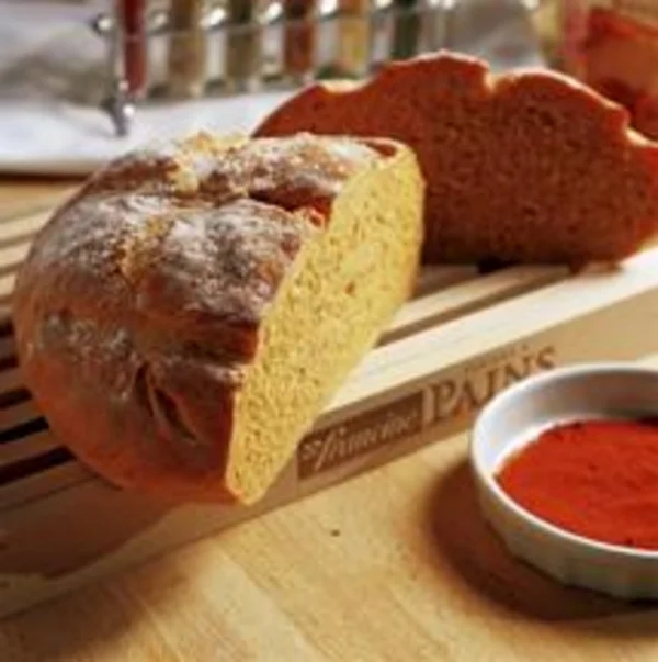 Pain au chèvre et au paprika