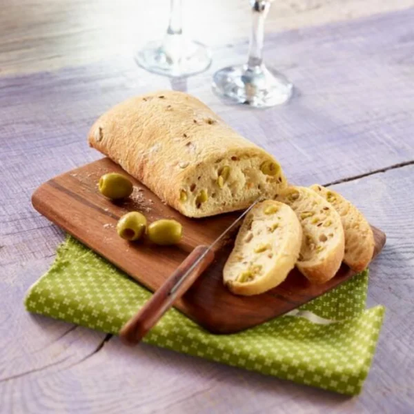 Pain multi-céréales aux olives vertes