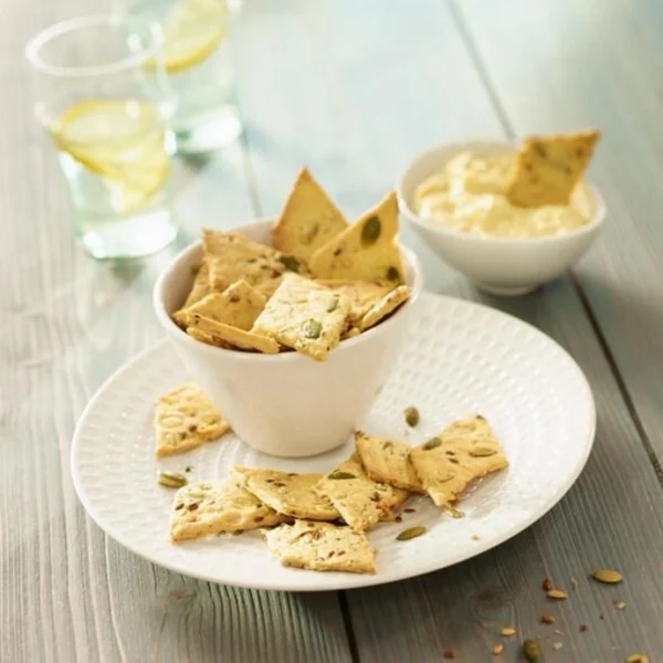 Petits biscuits apéritifs à l’épeautre et aux graines