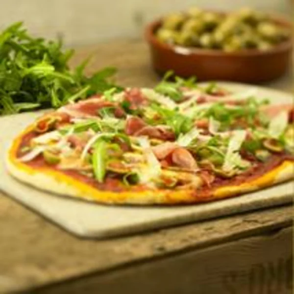 Pizza roquette et bresaola
