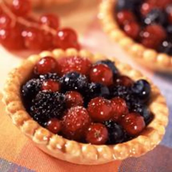 Tartelettes aux fruits rouges et crème chantilly