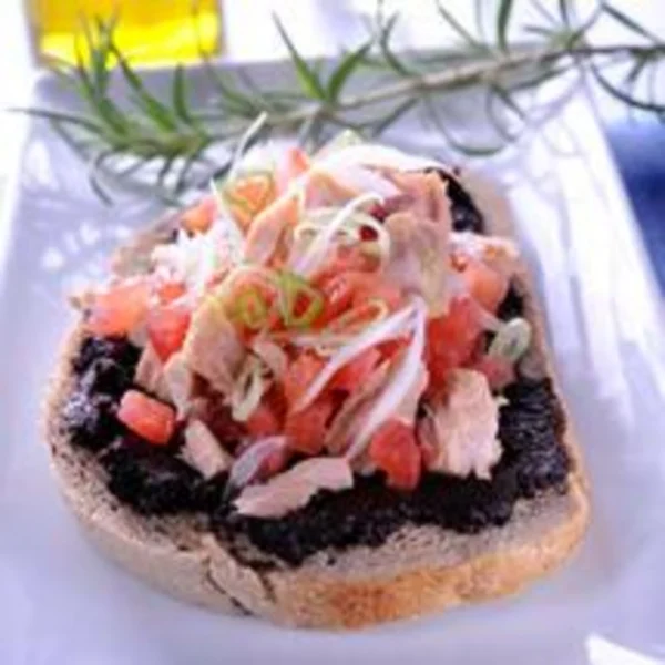 Tartine de thon tapenade