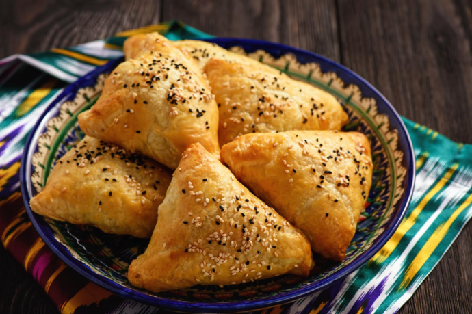 Triangles feuilletés au poulet à l’indienne