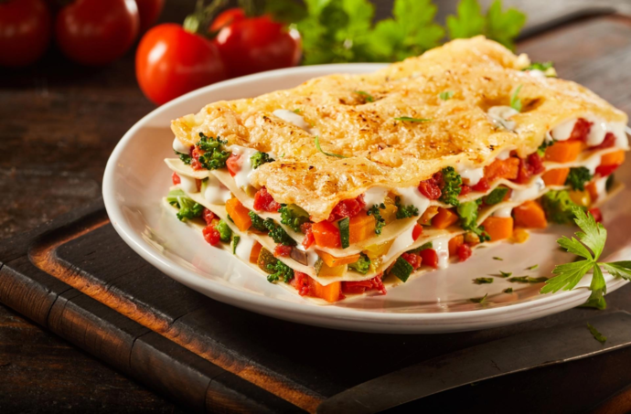 Lasagnes maison aux légumes et mozzarella