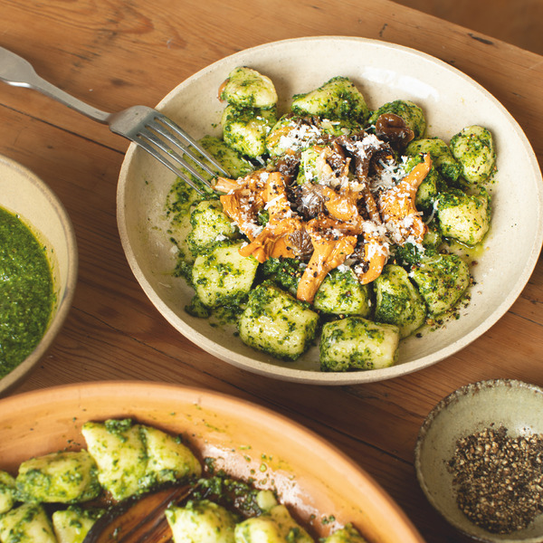 Gnocchis au pesto d’épinards et champignons